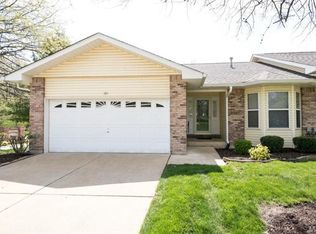 101 Southern Oaks Dr, Saint Charles, MO 63303