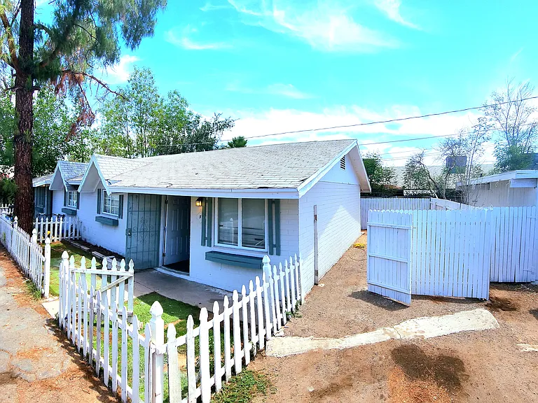 1358 E Dana Ave #F — Photo 1