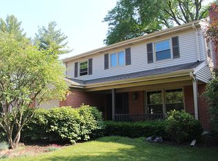 442 S Banbury Rd, Arlington Heights, IL 60005
