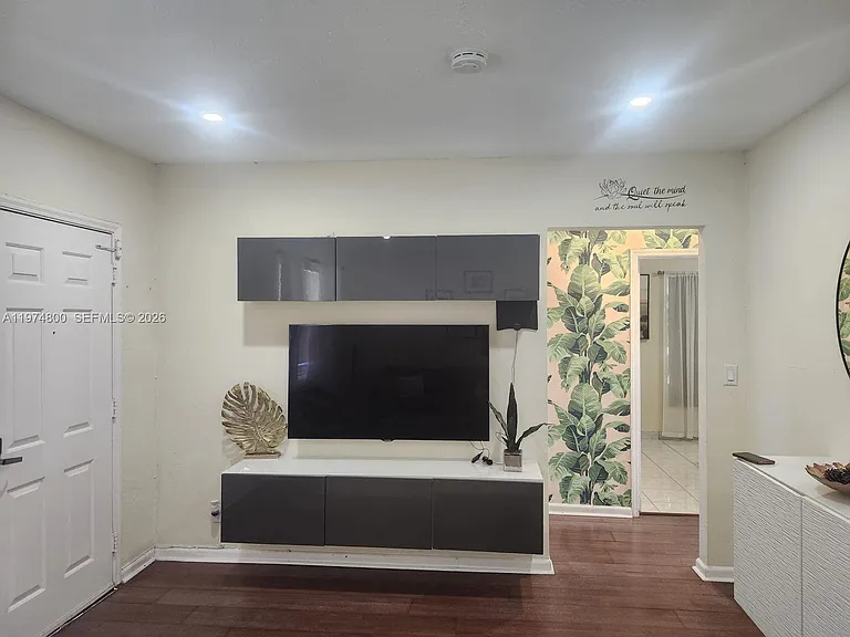11220 NE 11th Pl #11220 — Photo 7