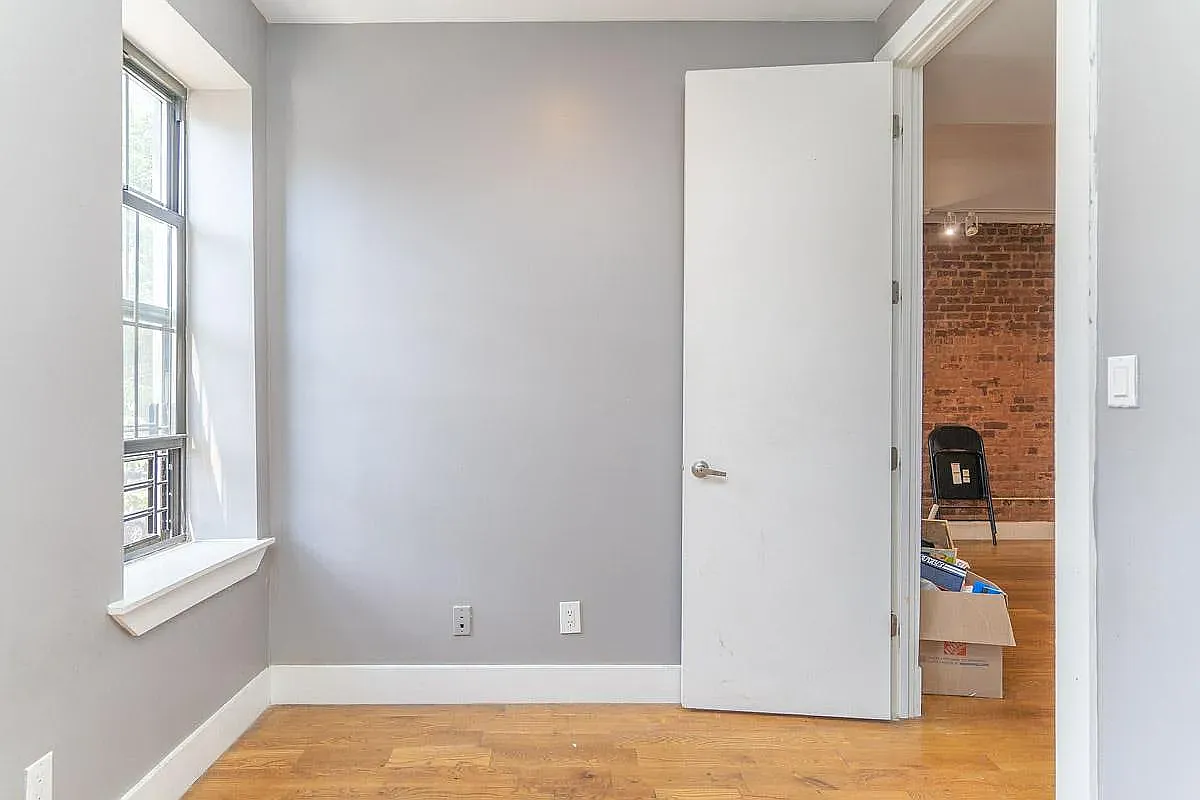 17-12 Linden Street — Photo 3