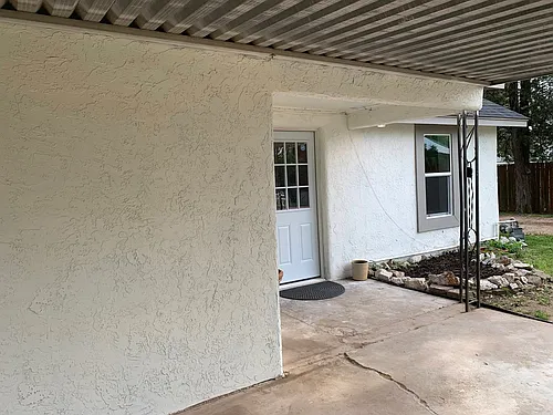 104 E Ash Dr Photo 1