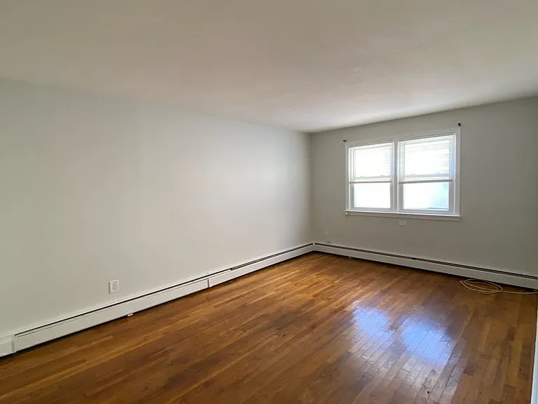 240 Hoover Road — Photo 6