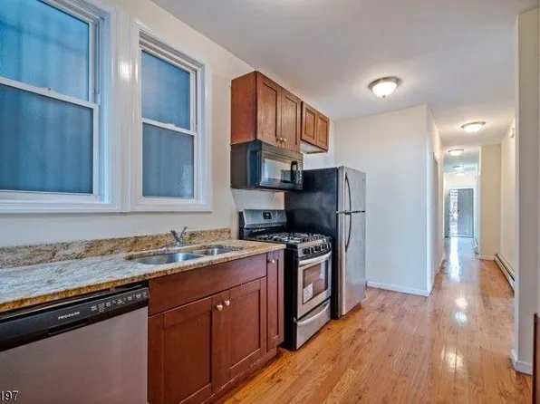 80 Tonnele Ave, Jersey City, NJ 07306