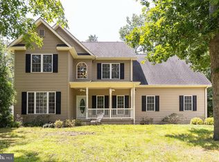 400 Northwood Cir, Cross Junction, VA 22625