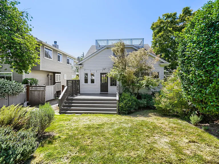 2724 W Blaine St — Photo 26
