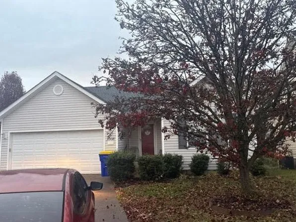 1008 Overboard Ct, Bowling Green, KY 42103