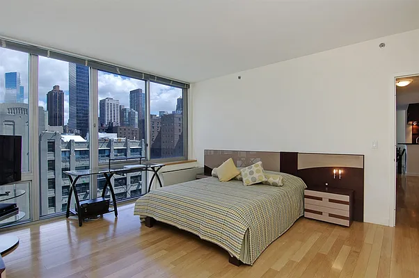 Rented by Corcoran | media 12