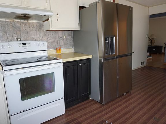 4th image of 703 Maple Ave