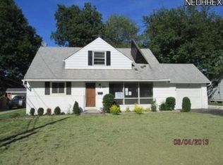 273 Greenvale Dr, South Euclid, OH 44121