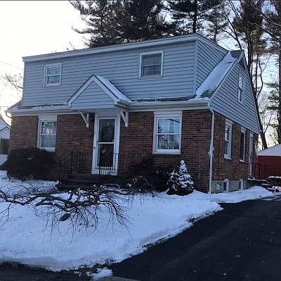 1st image of 20 Campbell Dr