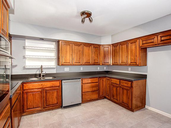 2nd image of 4219 W Butler Dr