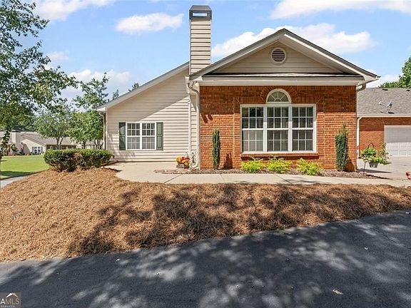 3rd image of 460 Tribble Gap Rd APT 102