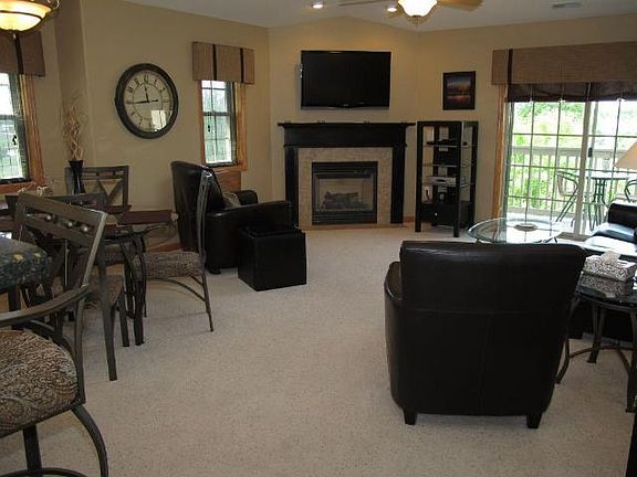 Gorgeous great room with gas FP!