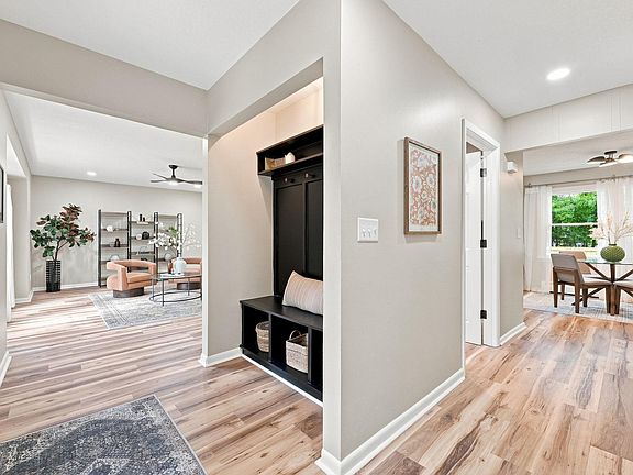 4th image of 11122 Shalimar Dr