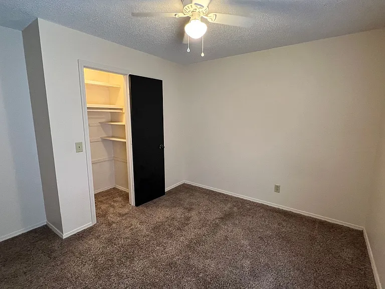 3361A S Clifton Ave — Photo 6