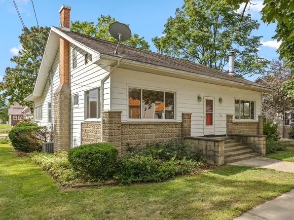 122 E Elm St, Carson City, MI 48811