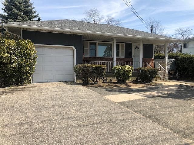1st image of 74 Warwick Dr