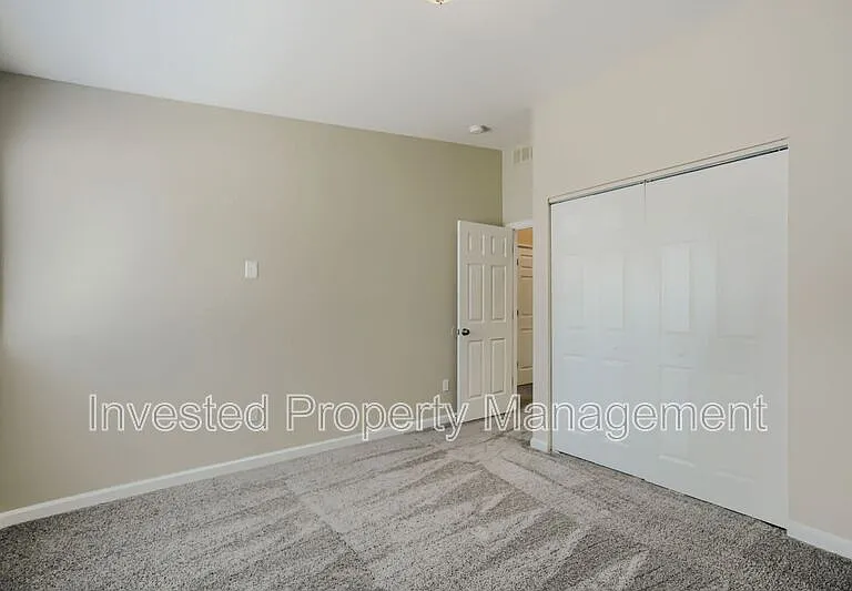 6822 Niagara St — Photo 8