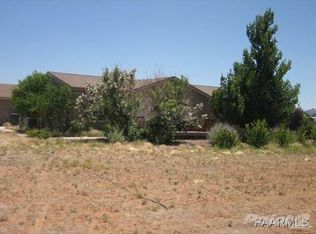 1215 W Brand Iron Rd, Paulden, AZ 86334
