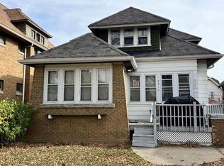 2916 N 54th St #A, Milwaukee, WI 53210