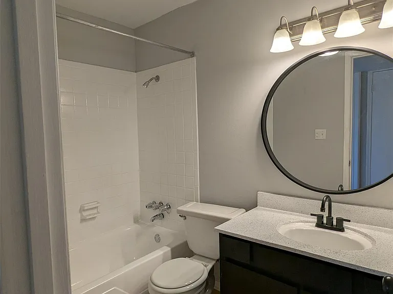 525 Heights Blvd #26 — Photo 4