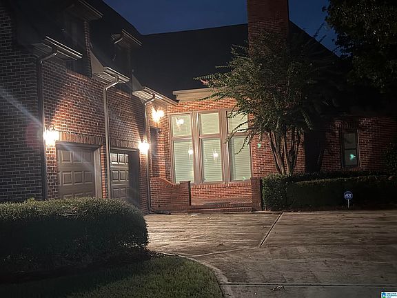 4th image of 5631 Chestnut Trce
