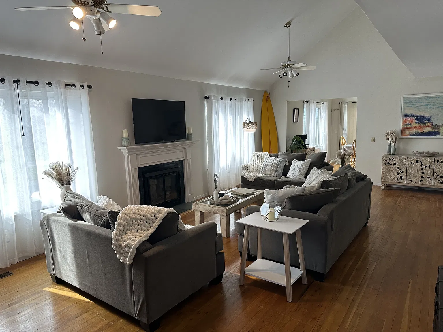 Ditch Plains Beach House — Photo 3
