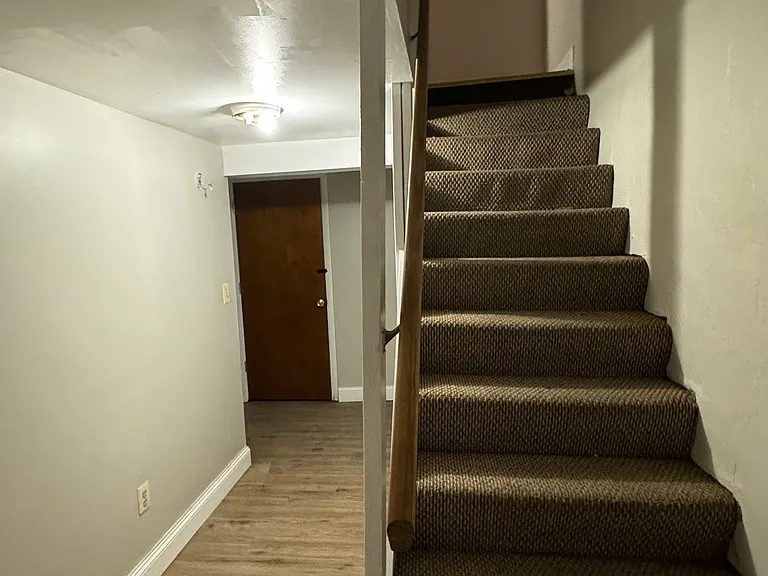 1051 Desoto Rd — Photo 15