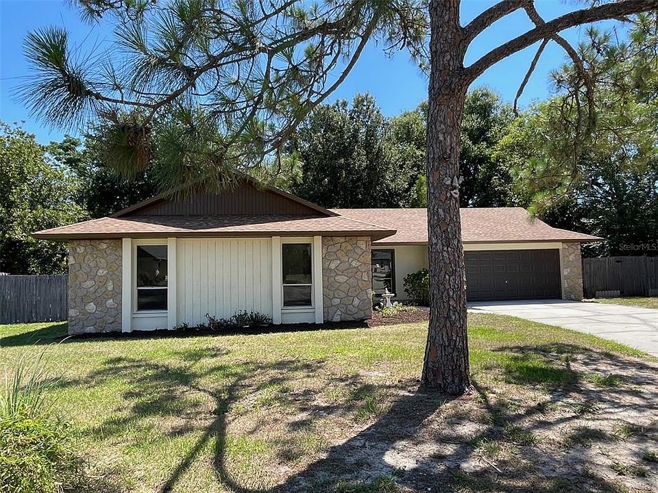1st image of 110 N SILVER CLUSTER COURT