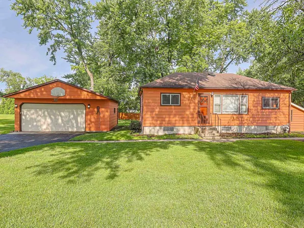 1400 Marion St, Schaumburg, IL 60193