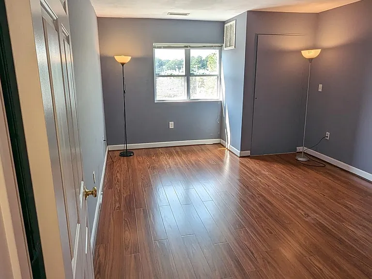 Second bedroom:
12' x 16', 1 closet, hardwood floor