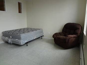 2nd image of 2 Lincoln St APT 2a