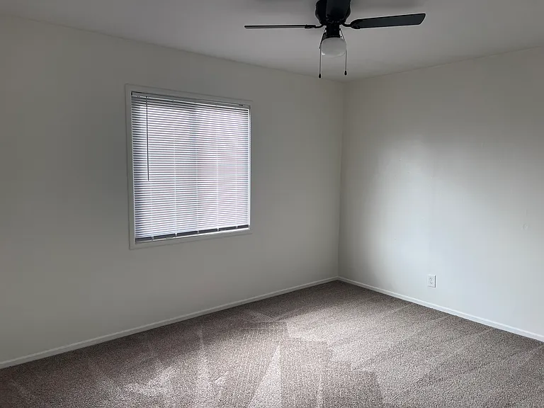 383 Shirley Ave — Photo 7
