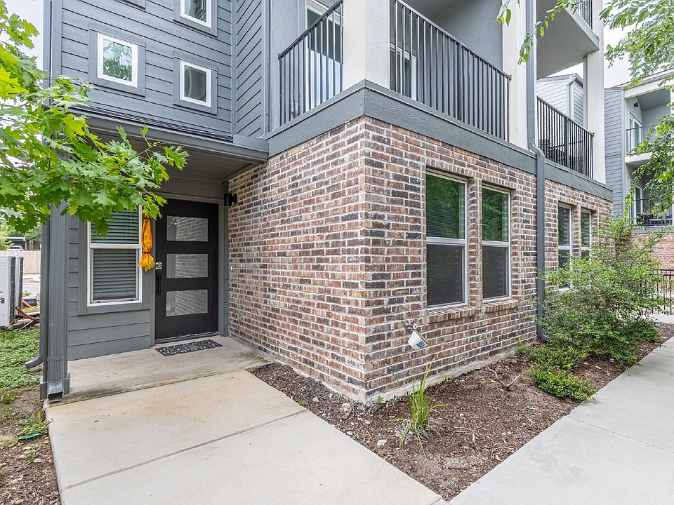 1st image of 411 Ira Ave #2102