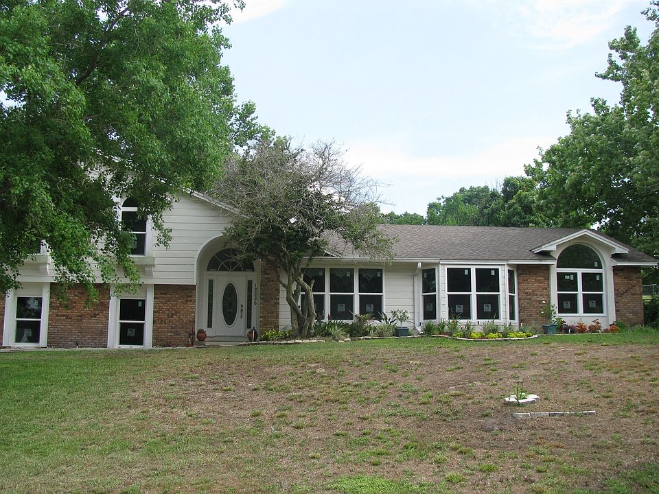 1st image of 12836 Amber Ave