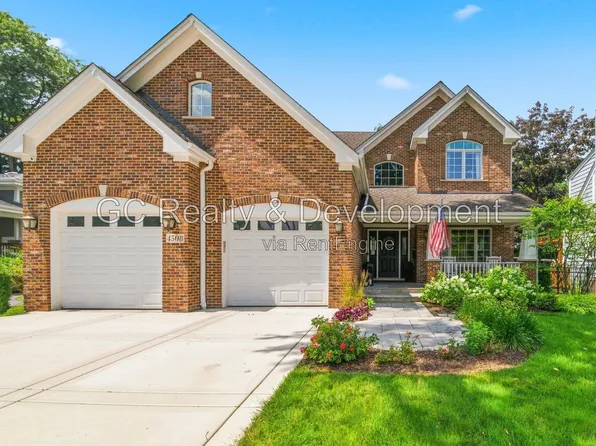 4508 Bryan Pl, Downers Grove, IL 60515