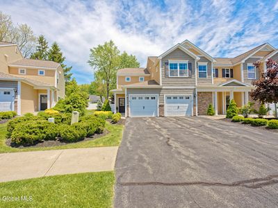 33 Stacey Court, Cohoes, NY, 12047
