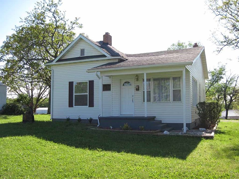 1st image of 801 S Askins St