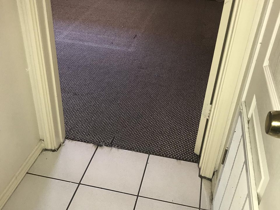 2nd image of 421 N Broadway St