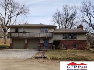 3522 Lee Terrace Rd, Omaha, NE 68112
