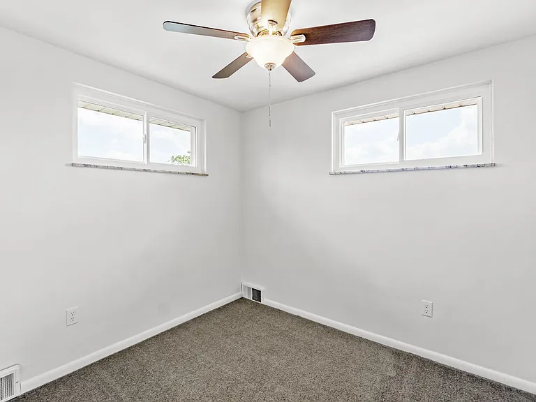 349 Virginia Ave — Photo 14