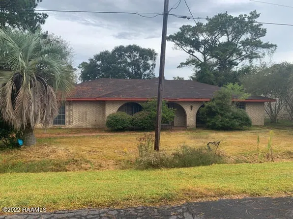 728 Ledoux St, Saint Martinville, LA 70582