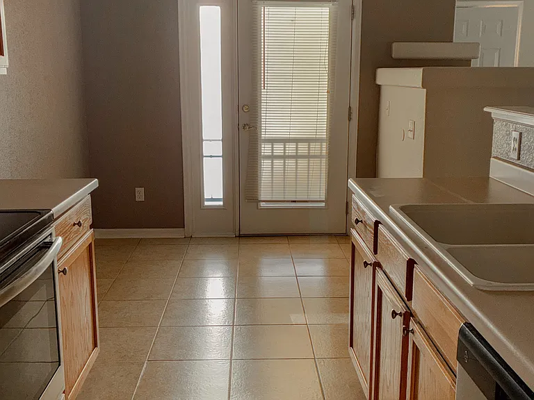 22685 E Ontario Dr — Photo 15