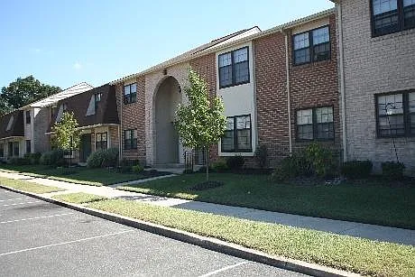 Jefferson Village — Photo 11