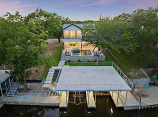 227 Lazy Oaks Ln, Kingsland, TX 78639