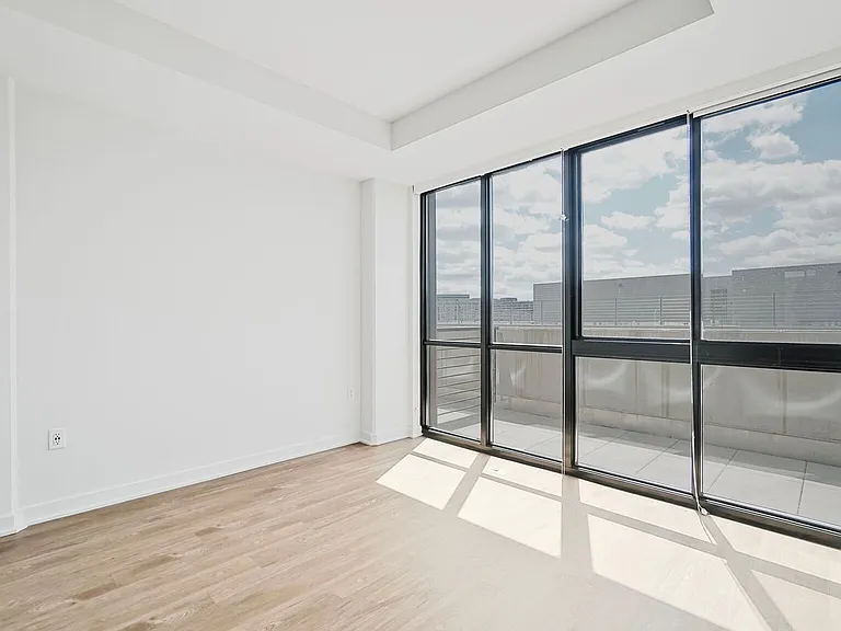 1625 Eckington Pl NE #Penthouse 117 — Photo 11