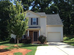 6634 Chestnut Oak Ln, Charlotte, NC 28215