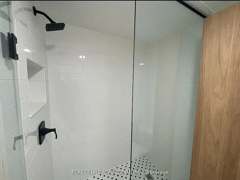 52 Adventure Cres #BASEMENT — Photo 5