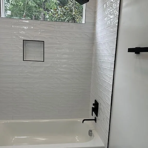 1st floor bathroom with tub